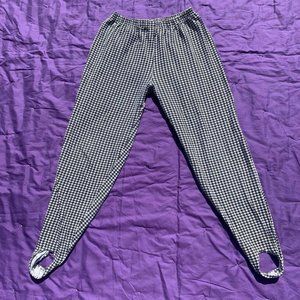 vintage black & white houndstooth stirrup leggings petite  80s early 90s